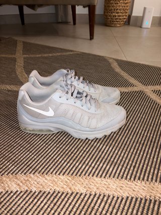 Zapatillas Nike Grises