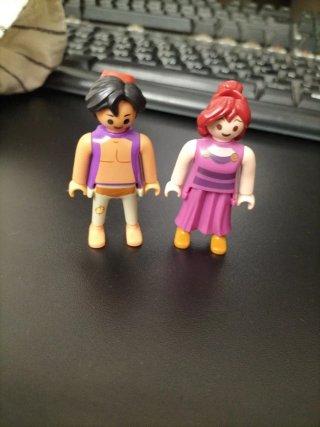 Figura Kinder Aladdin y Meg