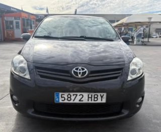 Toyota Auris 2011