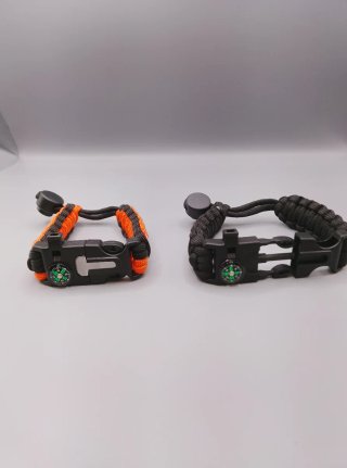 Set di 2 Braccialetti di Sopravvivenza