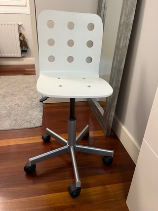 Silla de estudio blanca