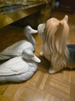 Set de 3 Figuras de Porcelana Patos y Yorkshire