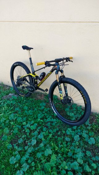 Bicicleta de Montaña Mondraker Doble Suspensión