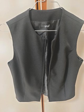 Gilet nero con cerniera Le Full taglia 44.
