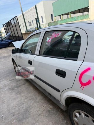 PUERTA TRASERA IZQUIERDA Opel Astra G Berlina