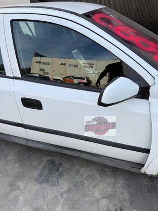 PUERTA DELANTERA DERECHA Opel Astra G Berlina