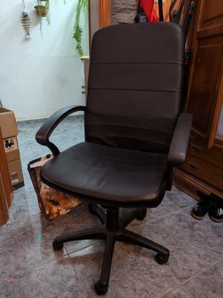 Silla de escritorio negra