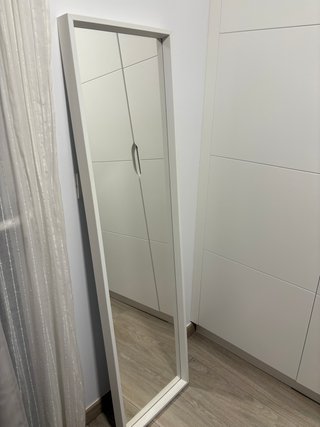 Specchio a figura intera bianco