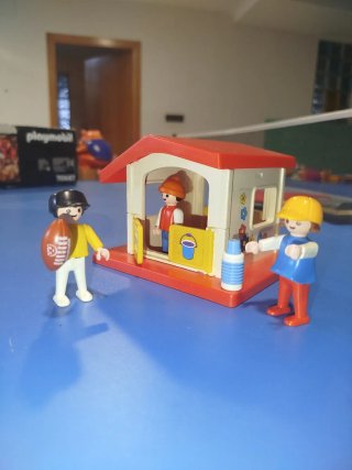 Set Playmobil con Casita y Figuras