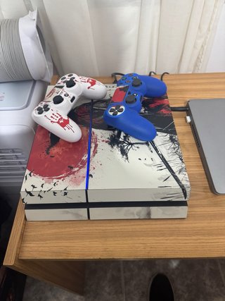 PlayStation 4 (PS4) con 2 mandos 500 GB