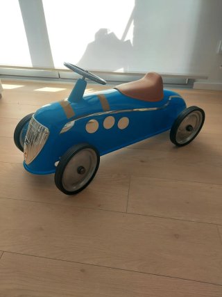 Correpasillo Estilo Retro