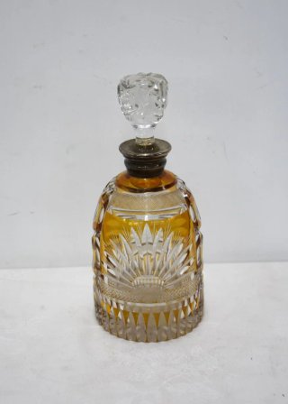 Antigua licorera cristal Ambar