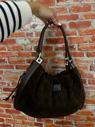 Borsa a spalla marrone scuro in suede Stile luxury