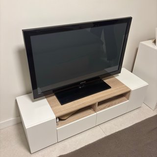 Televisor Samsung 42 pulgadas  y Mueble de TV