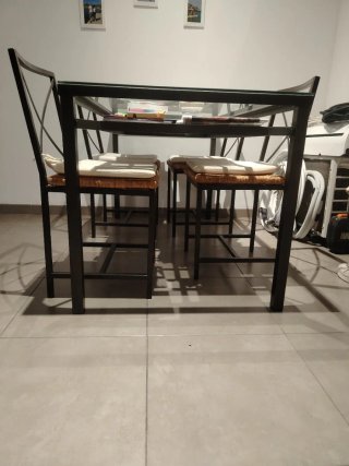Mesa de Comedor con 4 Sillas