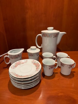 Juego de café de porcelana