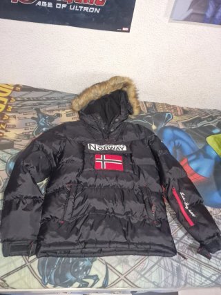 Abrigo Geographical Norway Negro