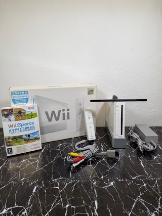 NINTENDO WII COMPLETA DI SCATOLA E WII SPORTS