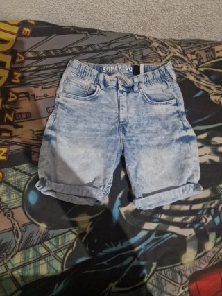 Pantalón corto vaquero lavado ácido