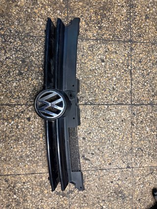 Rejilla Frontal Volkswagen Golf IV