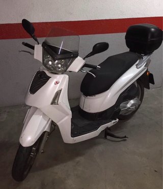 Scooter Kymco People 125 Blanca