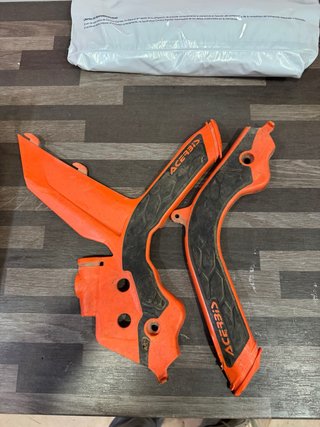 Protectores de chasis Acerbis KTM EXC 2022