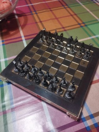 Juego de Ajedrez de Metal