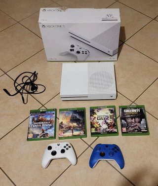 Xbox One S 1TB con 2 mandos y 4 juegos