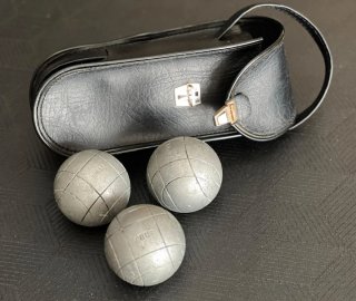 Set de 3 Bolas de Petanca OBUT con Estuche