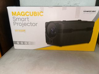 Proyector Magcubic profesional HY450C