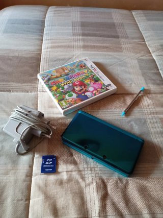 Nintendo 3DS Aqua Blu con accessori