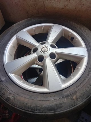 Llantas Nissan 17 pulgadas