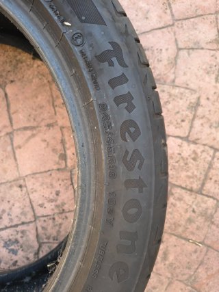 2 Neumáticos Firestone 245/45 R19