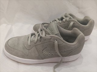 Zapatillas Nike Grises