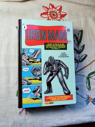 Iron Man. Tomo 1. Omnigold. Panini.