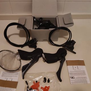 MANETAS Y CAMBIO SHIMANO GRX RX820