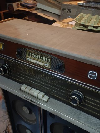 Radio Philips B8E92A con Altavoz