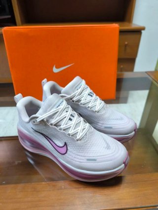 Nike Vomero Plus Rosa