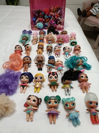 Lote 30 Muñecas LOL Surprise y 300 Accesorios