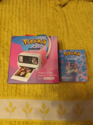 Polaroid Go Pokémon Sylveon Edition + fotos nuevo