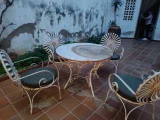 Set de Jardín de Metal (Mesa y 4 Sillas)