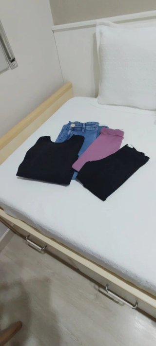 Lote de 4 prendas de ropa para niña de zara.7-8 añ