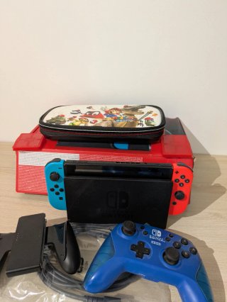 Nintendo Switch con accessori