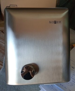 Secamanos con pulsador NOFER de Metal Plateado