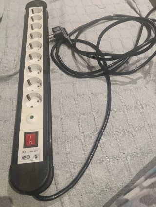 Regleta de 8 Enchufes con Interruptor