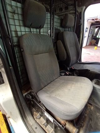 ASIENTO DELANTERO DERECHO Ford Transit Connect (TC7)(2002->)