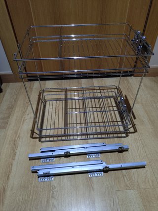 Portabottiglie o Portaspezie Estraibile per Cucina