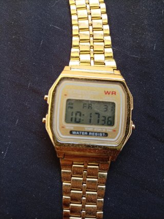 Reloj Casio Dorado no es un Casio