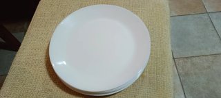 Set de 8 Platos Llanos Blancos