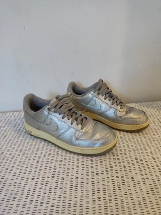 Zapatillas Nike Air Force 1 Plateadas T43